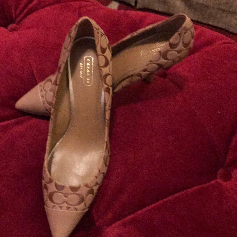 Women’s Vintage Coach Heels